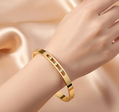 Hollowed Out Zircon Inlaid Open Buckle Bangle - Women Stainless Steel Bracelet