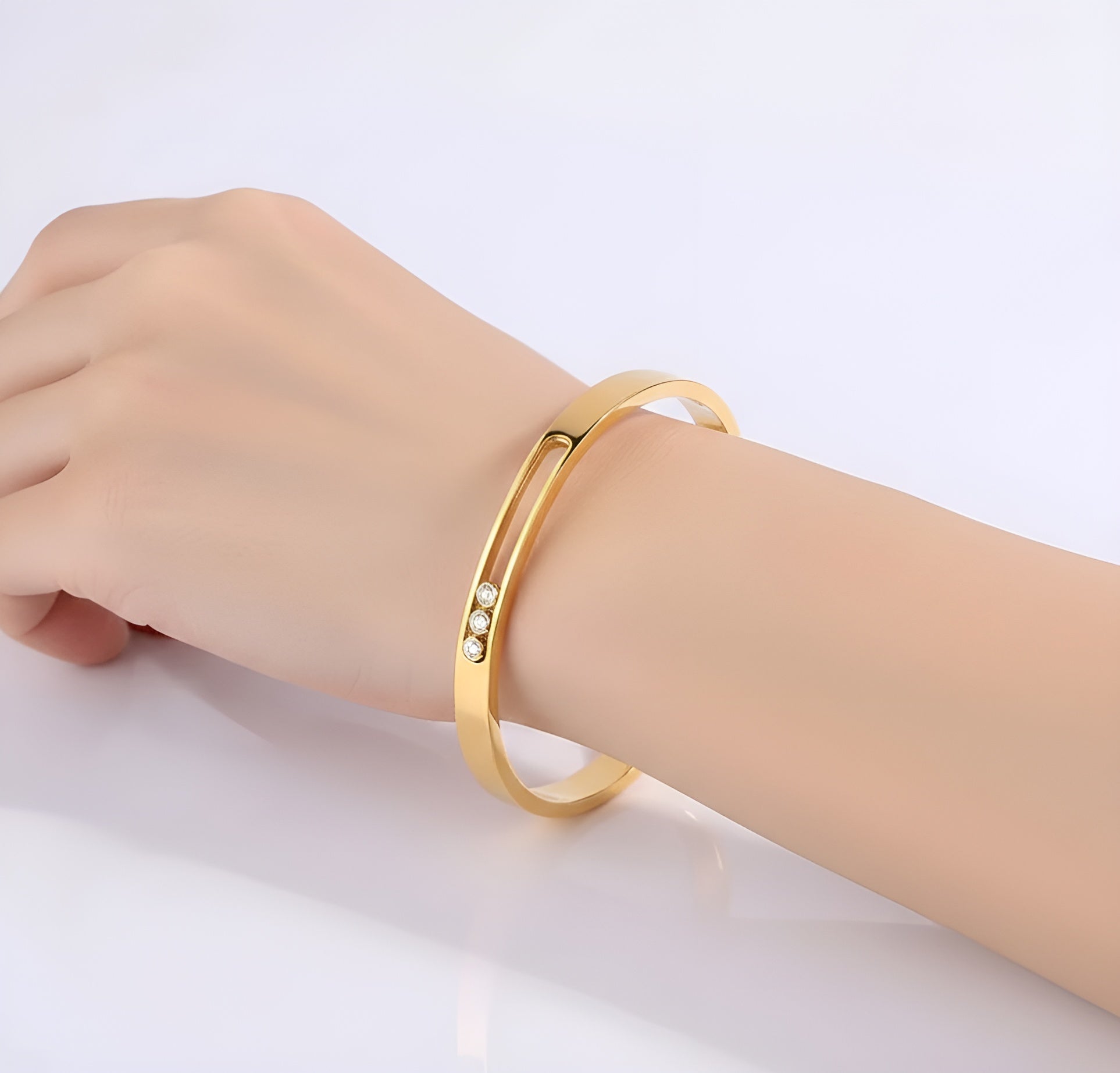 Luxury Titanium Steel Bracelet with Diamond Inlay, Non-Fading Groove Design – Chic Sliding Bangle for Girls