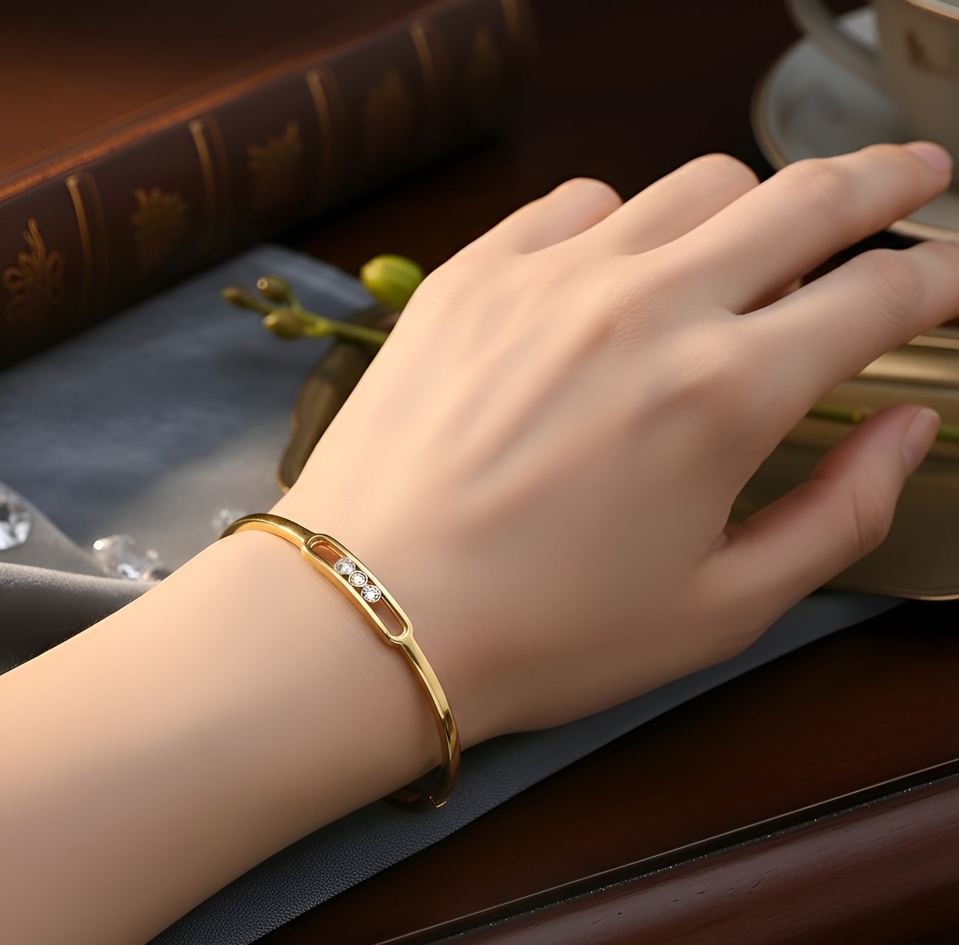 Classic Slideable 3 Zircon High Quality Stainless Steel Bangle For Women